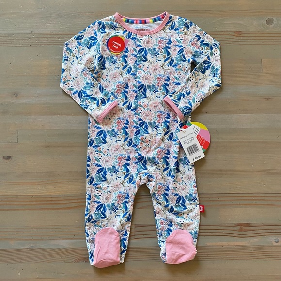 NWT Magnetic Me Once and Floral Modal Footie Baby Girls 3-6M - Picture 2 of 6